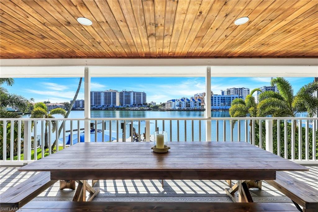 336 Oak Avenue Naples, FL 34108 - Photo 8 of 43