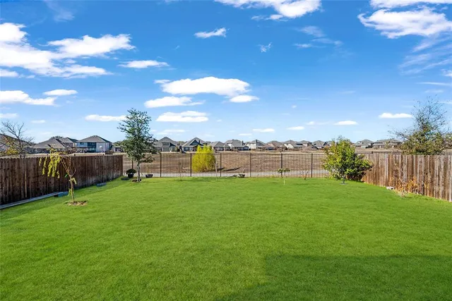 $555,000 | 2203 Vista Ridge Road, Melissa, TX 75454