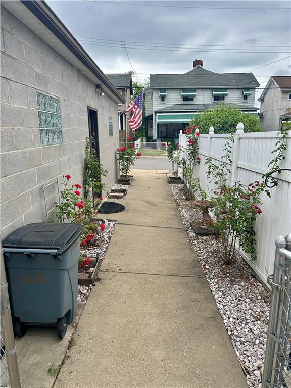 1546 Glenn Way McKees Rocks, PA 15136 - Photo 33 of 39 Gallery Image 33