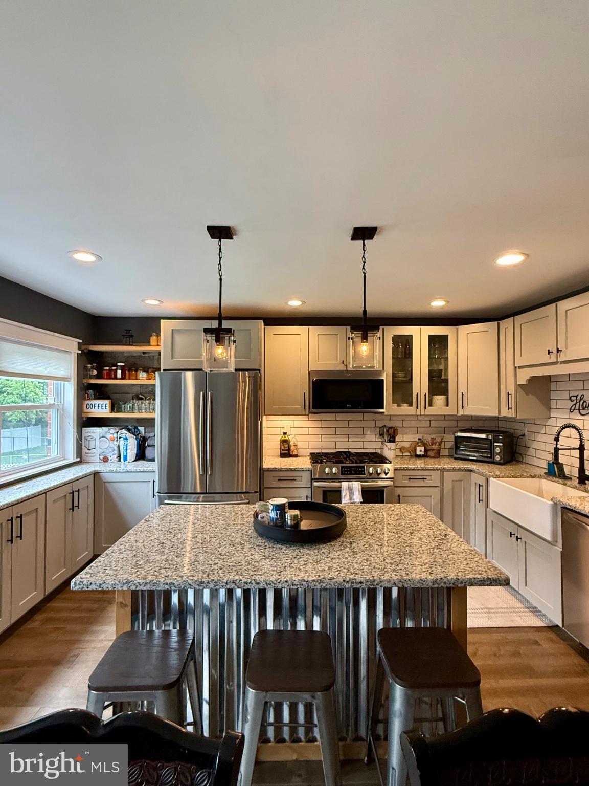 12820 Elnora Road Philadelphia, PA 19154 - Photo 13 of 31 Modern kitchen with stylish finishes.