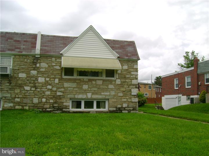 1110 Chesworth Road Philadelphia, PA 19115 - Photo 2 of 11 Gallery Image 2