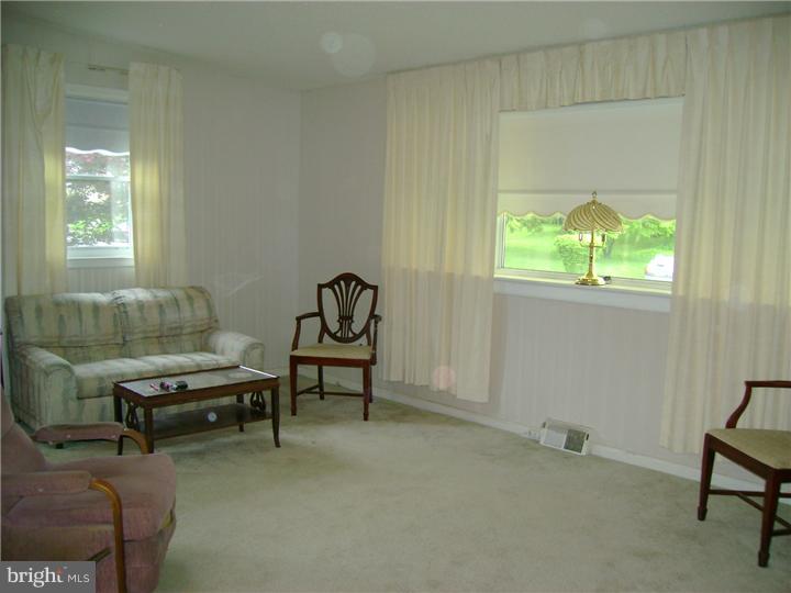 1110 Chesworth Road Philadelphia, PA 19115 - Photo 7 of 11 Gallery Image 7