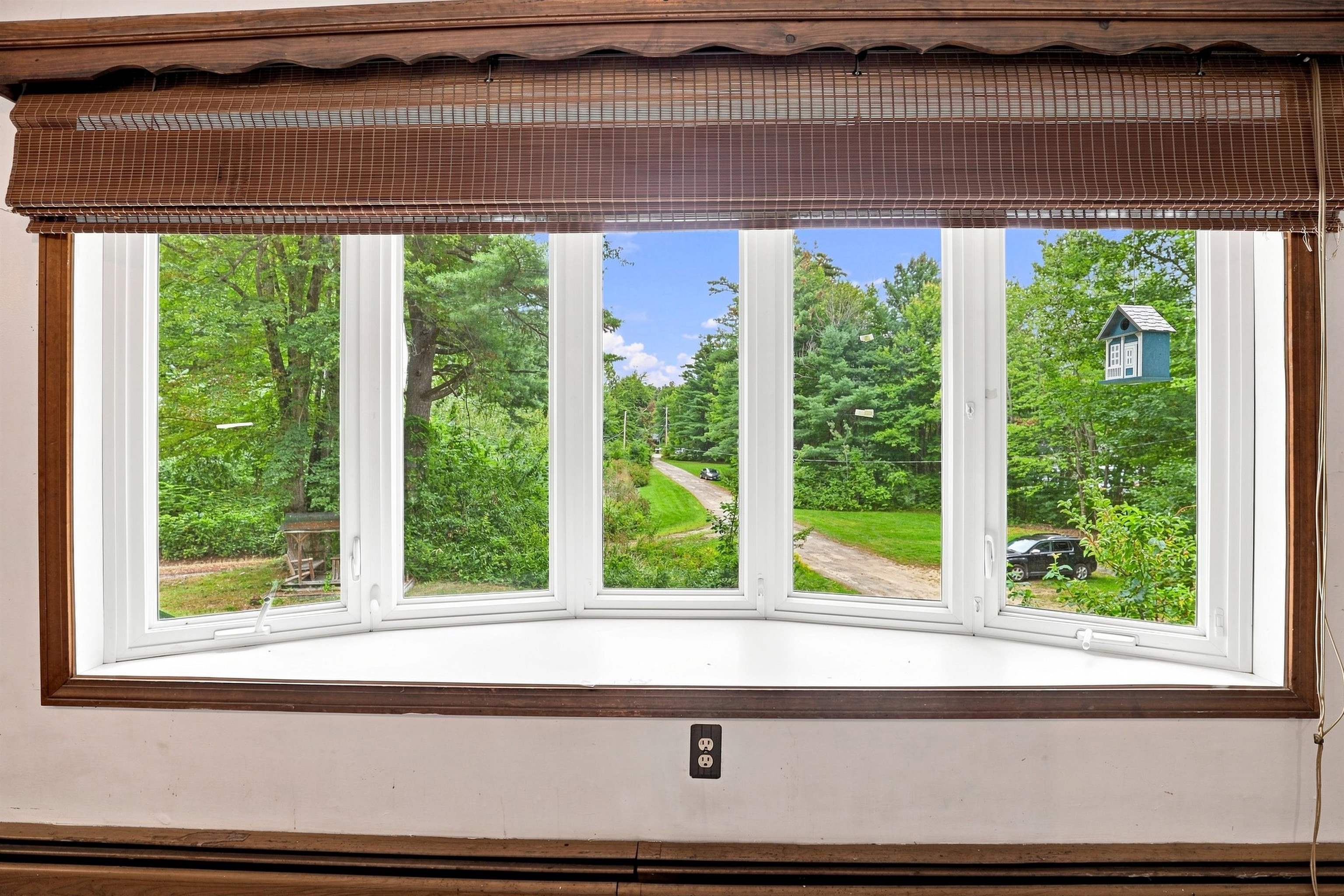 9 Windham Road Derry, NH 03038 - Photo 5 of 43 Gallery Image 5