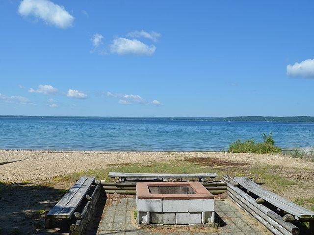 6639 Deepwater Point Road Williamsburg, MI 49690 - Photo 3 of 22 1787521-2.JPG