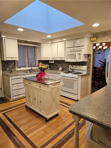 $619,000 | 6 Blue Spruce Drive, Coventry, RI 02816