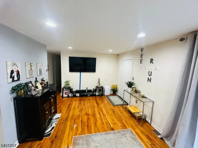 $2,800 | 2350 State Route 10, Unit E31, Morris Plains, NJ 07950