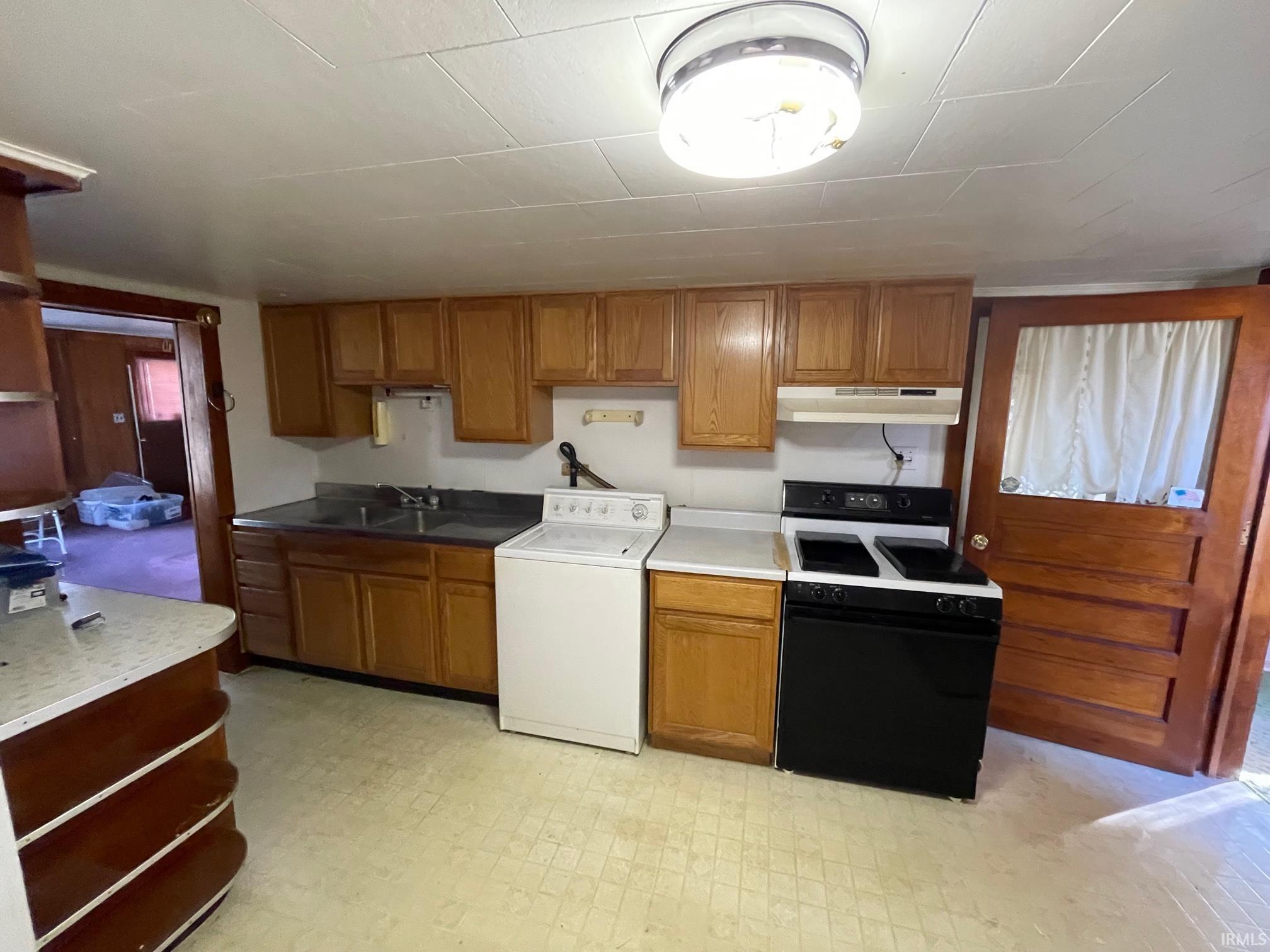 6814 North Walnut Street Rochester, IN 46975 - Photo 2 of 12