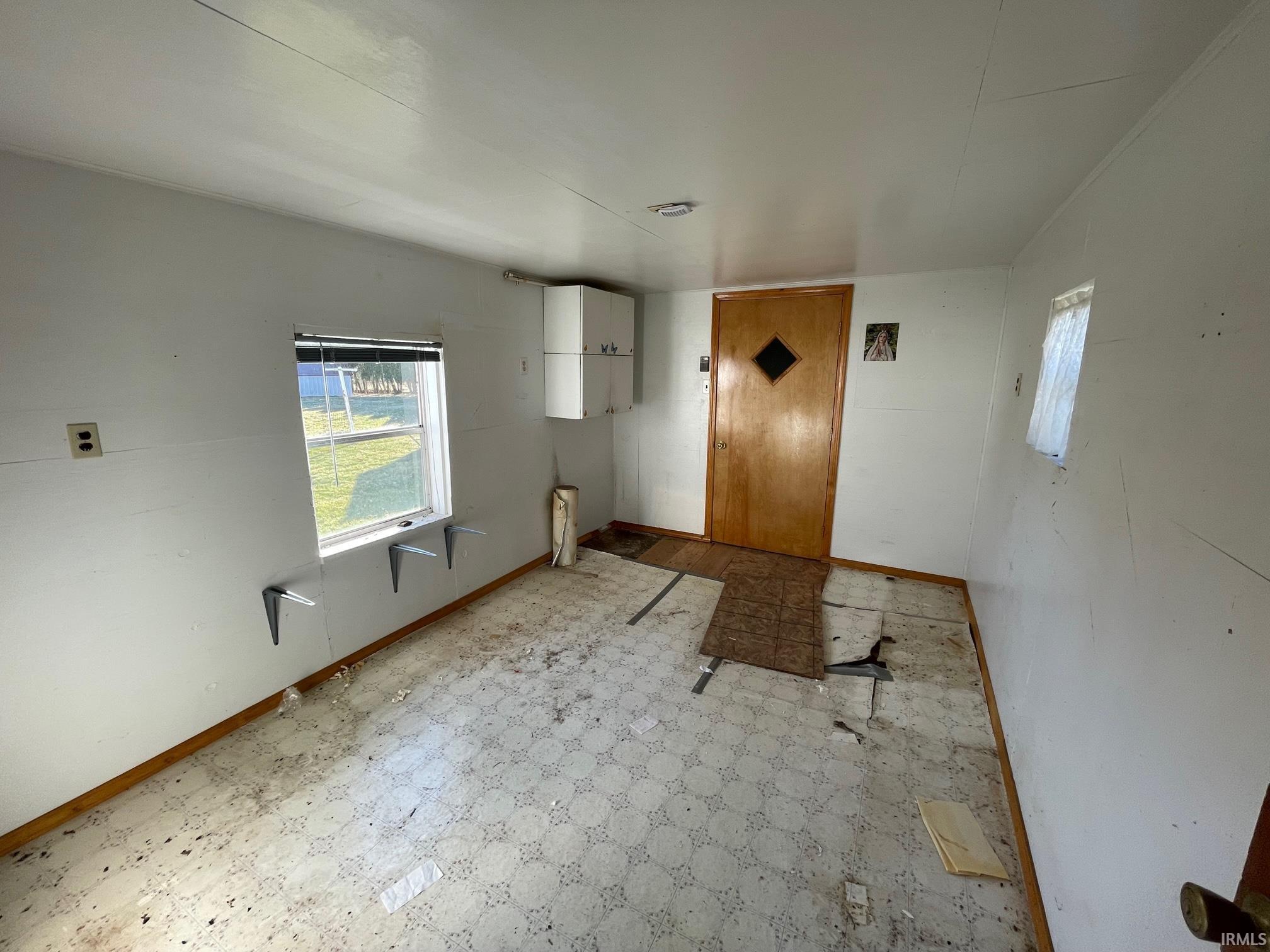 6814 North Walnut Street Rochester, IN 46975 - Photo 8 of 12