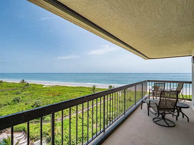 $615,000 | 3100 North Hwy A1A, Unit 901, Hutchinson Island, FL 34949