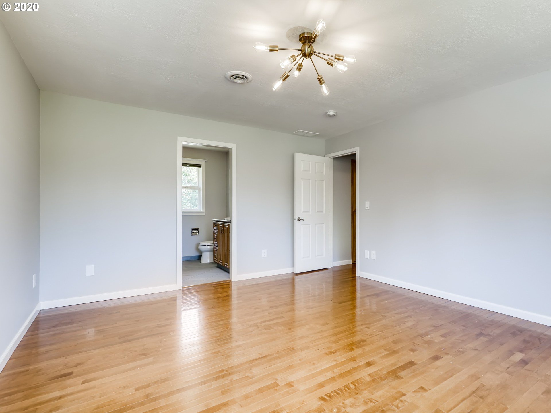 28303 Southwest Grahams Ferry Road Wilsonville, OR 97070 - Photo 14 of 30