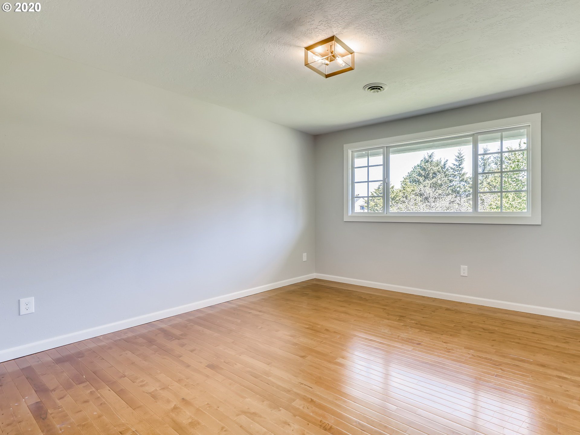 28303 Southwest Grahams Ferry Road Wilsonville, OR 97070 - Photo 16 of 30