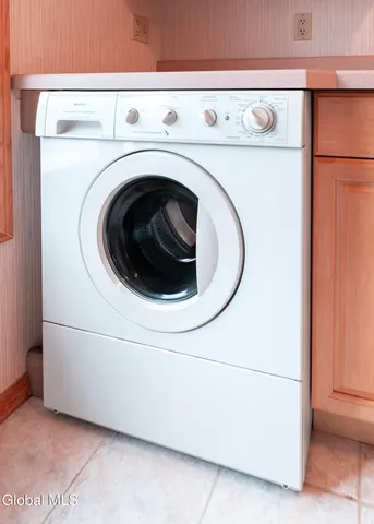 $1,650 | 43 Commons Drive, East Greenbush, NY 12061