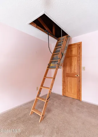 $1,650 | 43 Commons Drive, East Greenbush, NY 12061