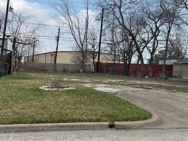 $41,500 | 3107 Bond Street, Pasadena, TX 77503