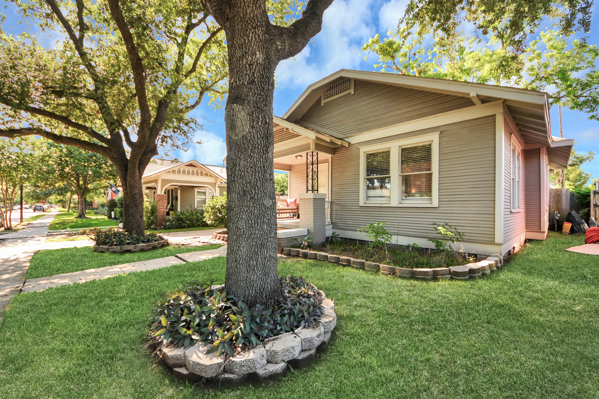 916 West Cottage Street Houston, TX 77009 - Photo 5 of 31