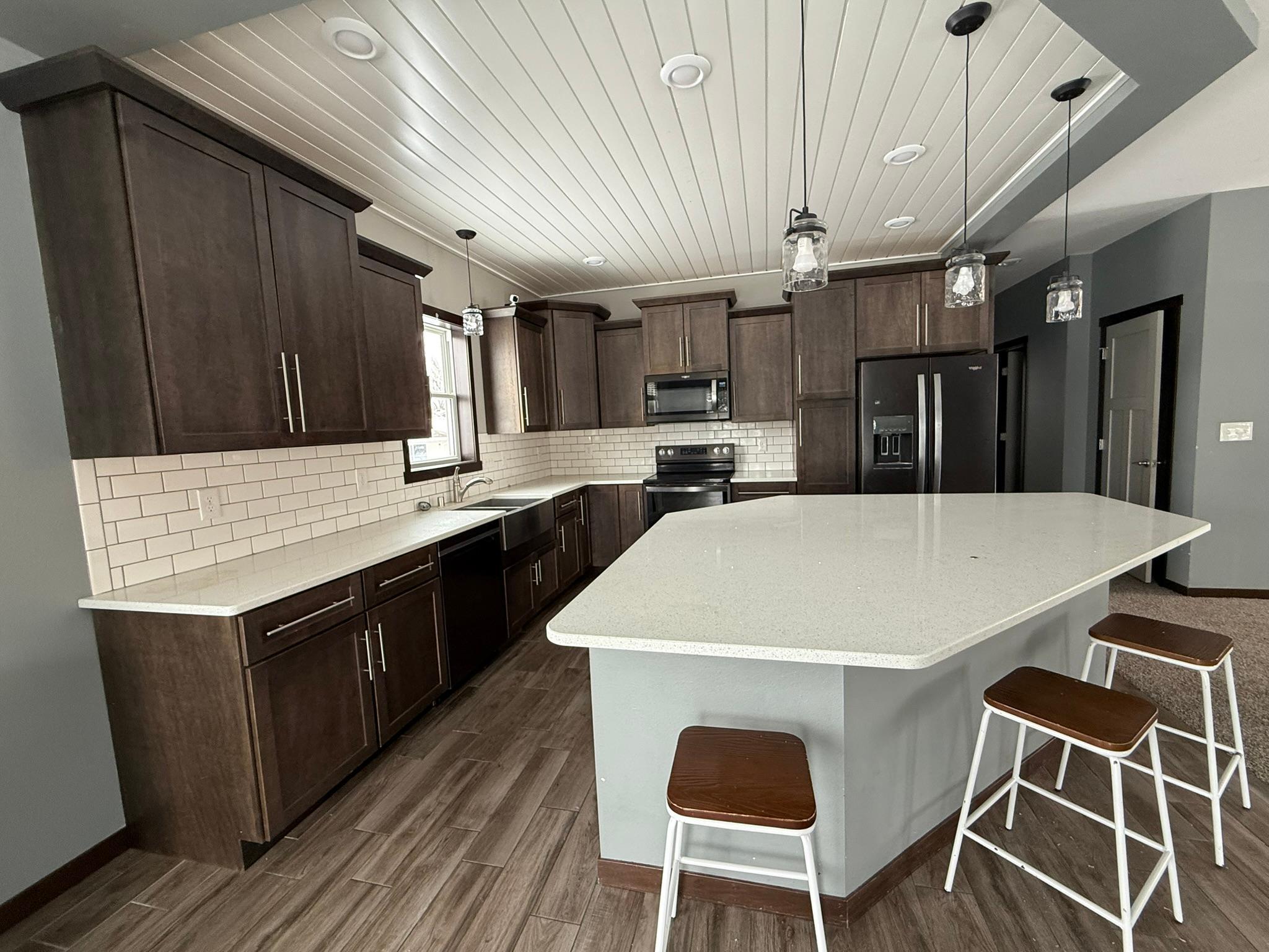 110 4th Place Southwest Geneva, MN 56035 - Photo 2 of 24