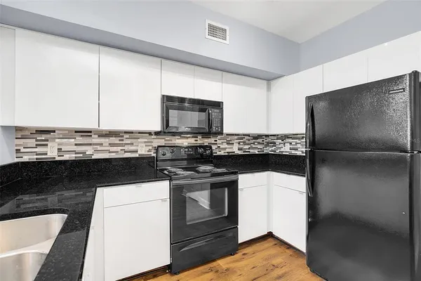 $2,400 | 204 East South Street, Unit 1055, Orlando, FL 32801
