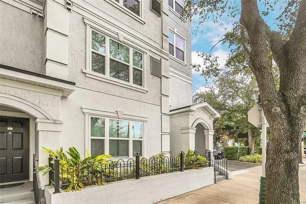 $2,400 | 204 East South Street, Unit 1055, Orlando, FL 32801