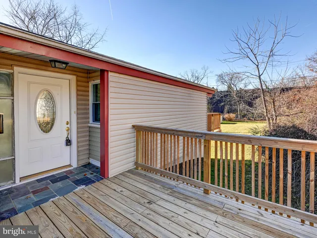 $379,900 | 906 Scotts Hill Drive, Pikesville, MD 21208