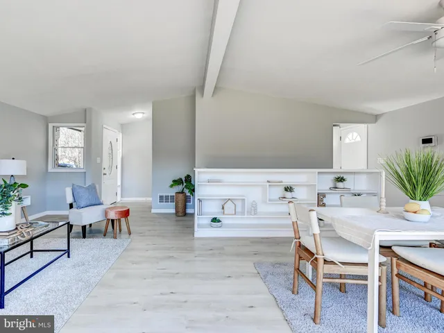 $379,900 | 906 Scotts Hill Drive, Pikesville, MD 21208