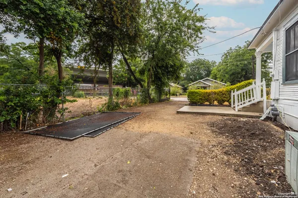 $1,850 | 212 Mclane Street, Unit A, San Antonio, TX 78212