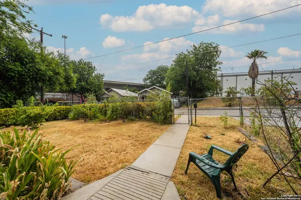 $1,850 | 212 Mclane Street, Unit A, San Antonio, TX 78212