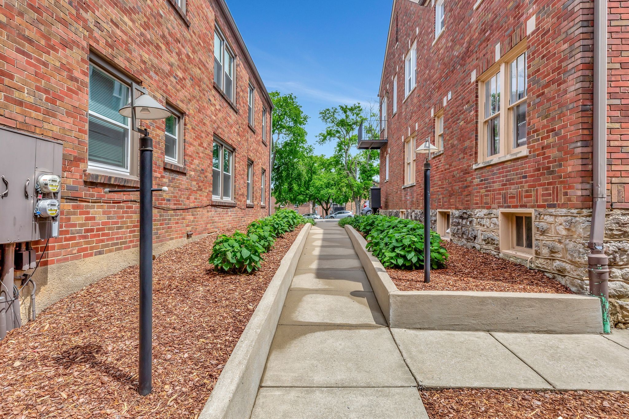 2003 Convent Place, Unit 9 Nashville, TN 37212 - Photo 28 of 31 a view of a pathway with a house