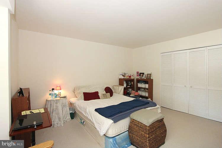 1784 Ivy Oak Square Reston, VA 20190 - Photo 20 of 30 Bedroom
