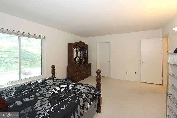 1784 Ivy Oak Square Reston, VA 20190 - Photo 24 of 30 Bedroom (Master)