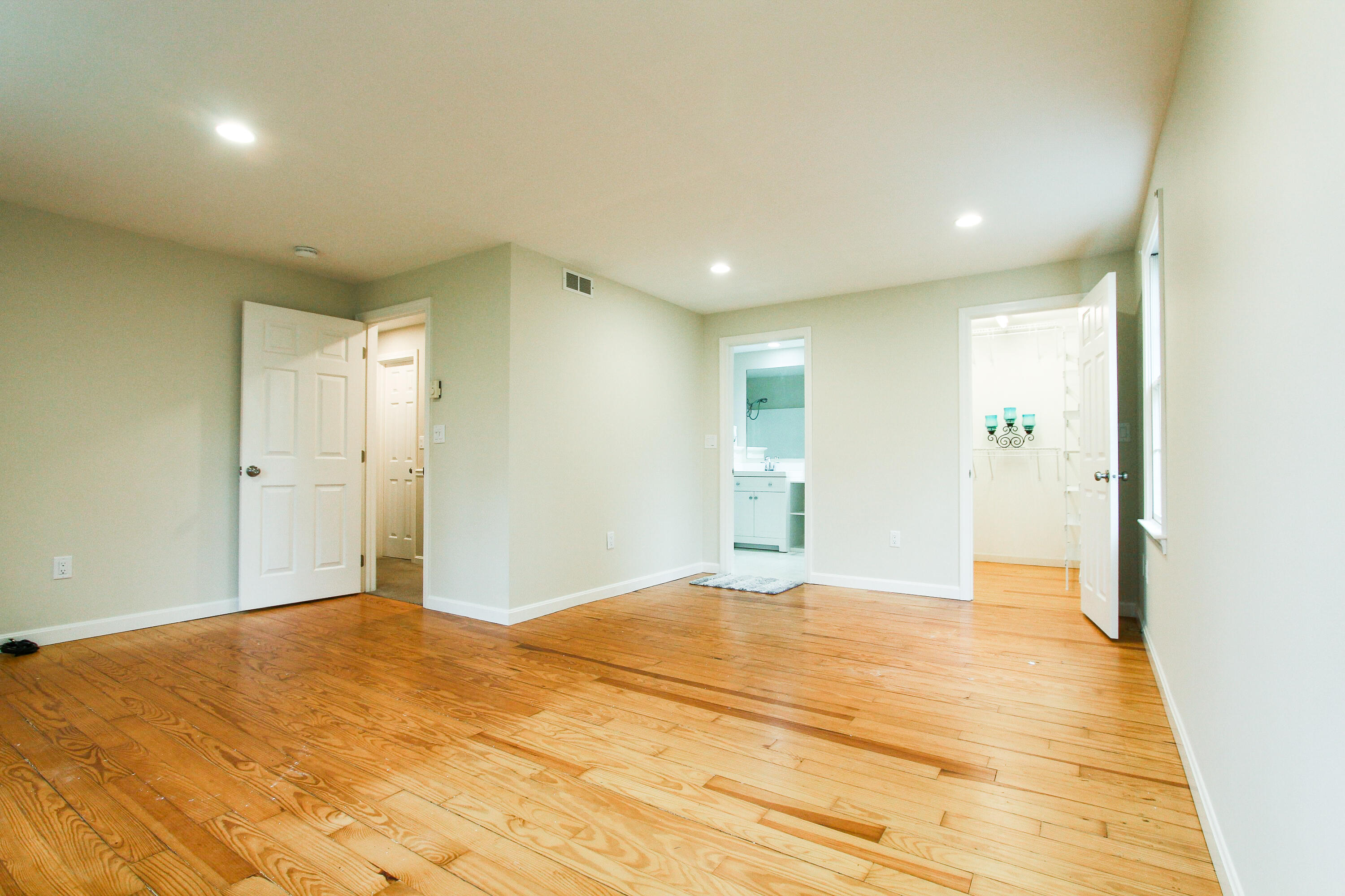 199 Skunknet Road Centerville, MA 02632 - Photo 17 of 37 a view of an empty room