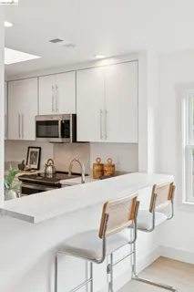 $1,995,000 | 368 Hudson Street, Oakland, CA 94618