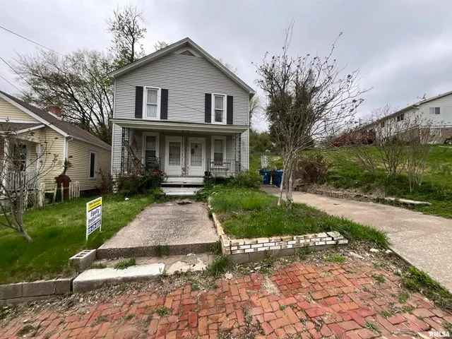 $105,000 | 1012 West 9th Street, Alton, IL 62002