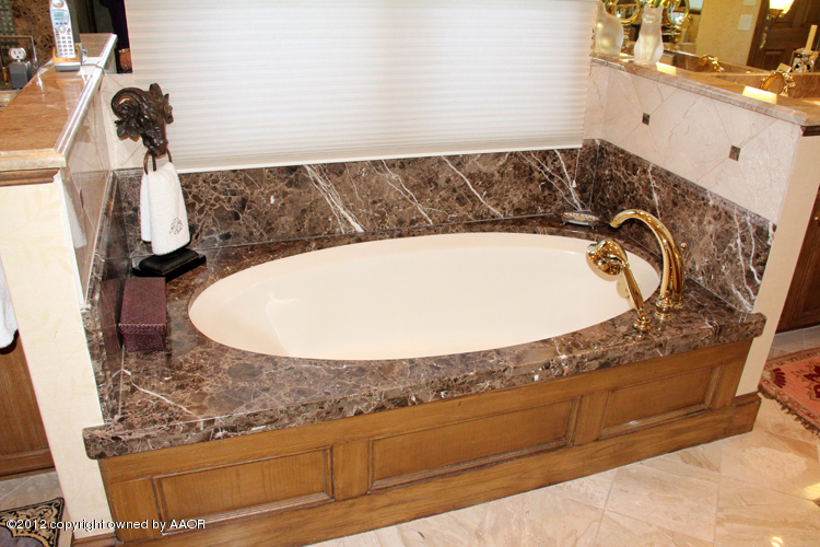 8 Edgewater Drive Amarillo, TX 79106 - Photo 23 of 41 a view of a sink