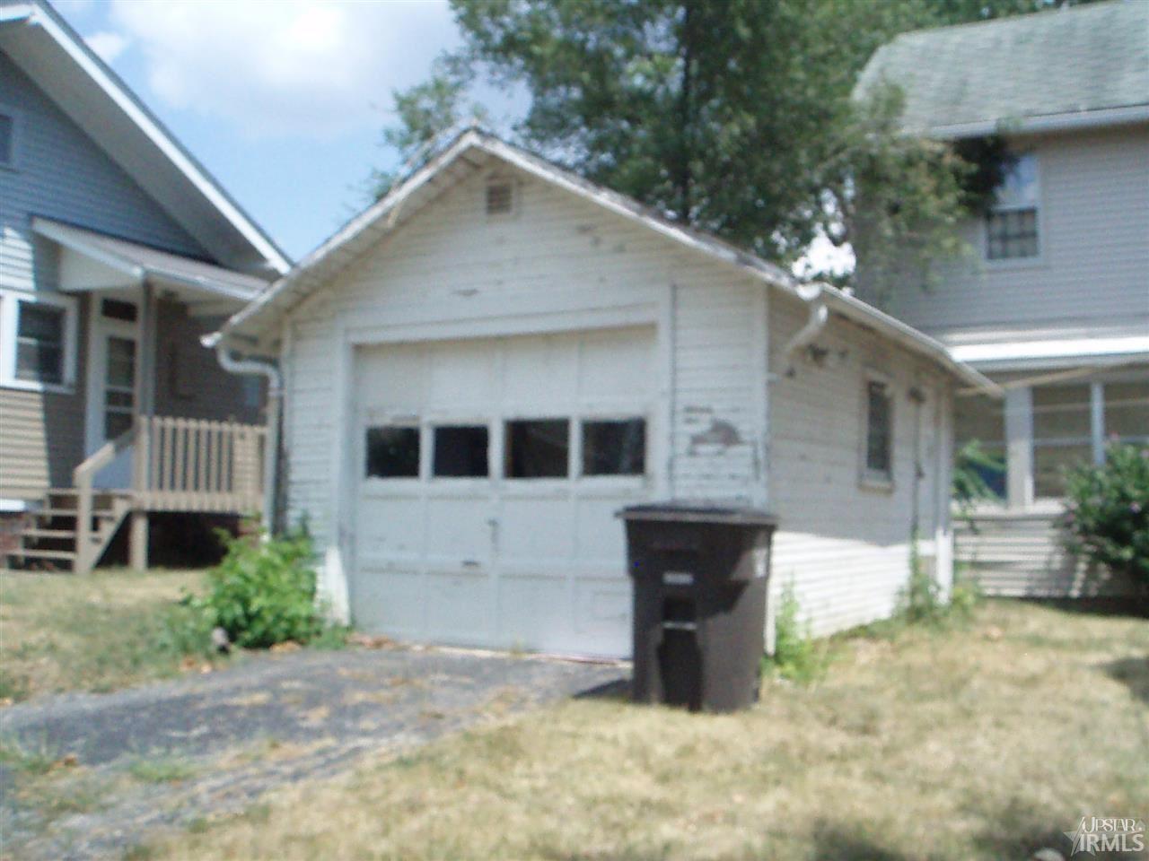 636 Huffman Street Fort Wayne, IN 46808 - Photo 5 of 25
