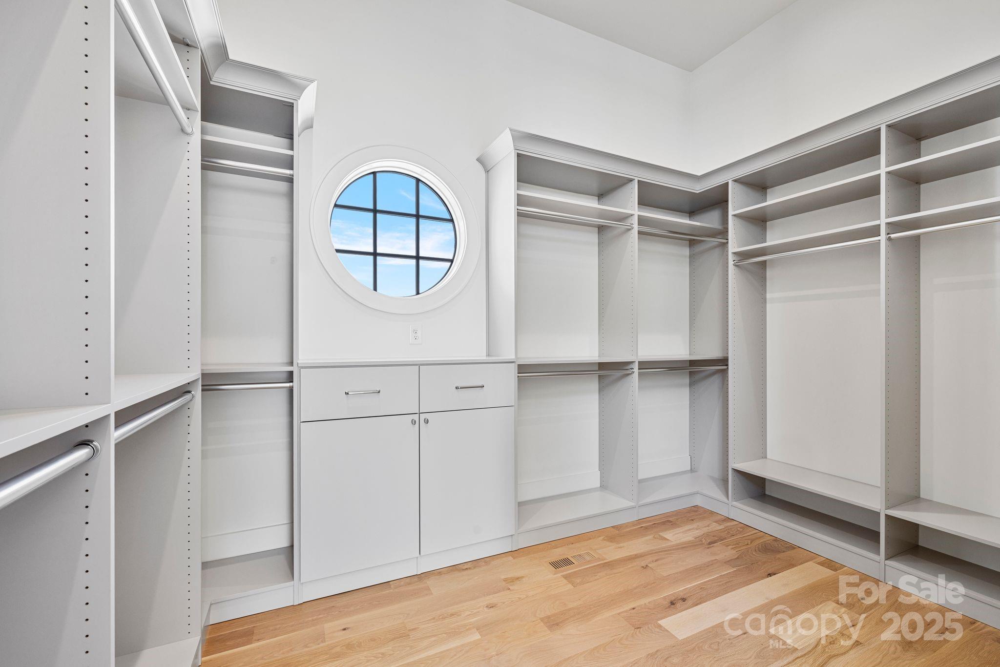 8397 Ranger Island Marina Road Denver, NC 28037 - Photo 27 of 48 a view of an empty room