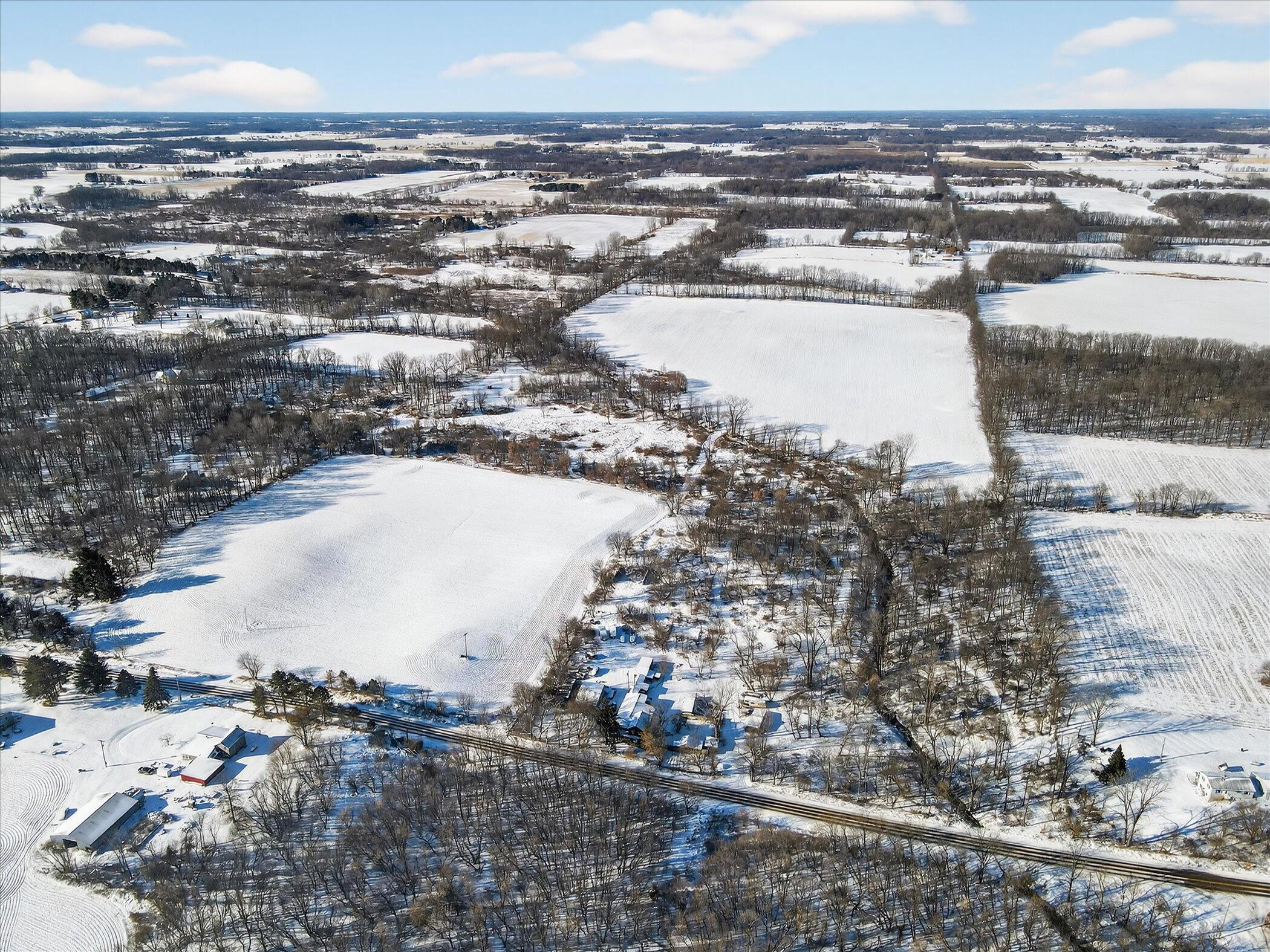 5647 South Royston Road Eaton Rapids, MI 48827 - Photo 4 of 14 04-5647-S-Royston-Rd-WindowStill
