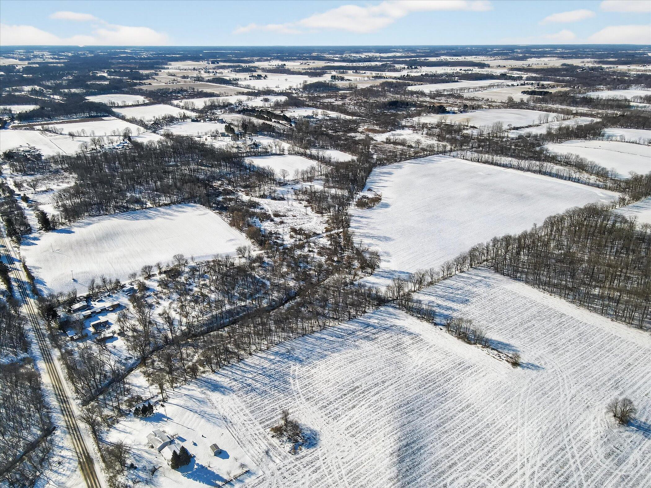 5647 South Royston Road Eaton Rapids, MI 48827 - Photo 6 of 14 06-5647-S-Royston-Rd-WindowStill