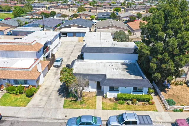 $1,995,000 | 17412 Dairyview Circle, Huntington Beach, CA 92647