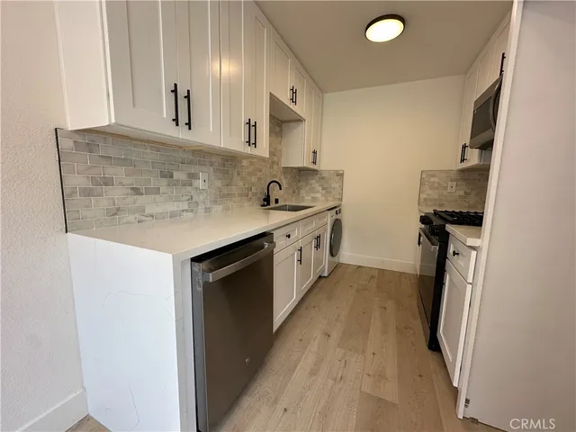 $1,995,000 | 17412 Dairyview Circle, Huntington Beach, CA 92647