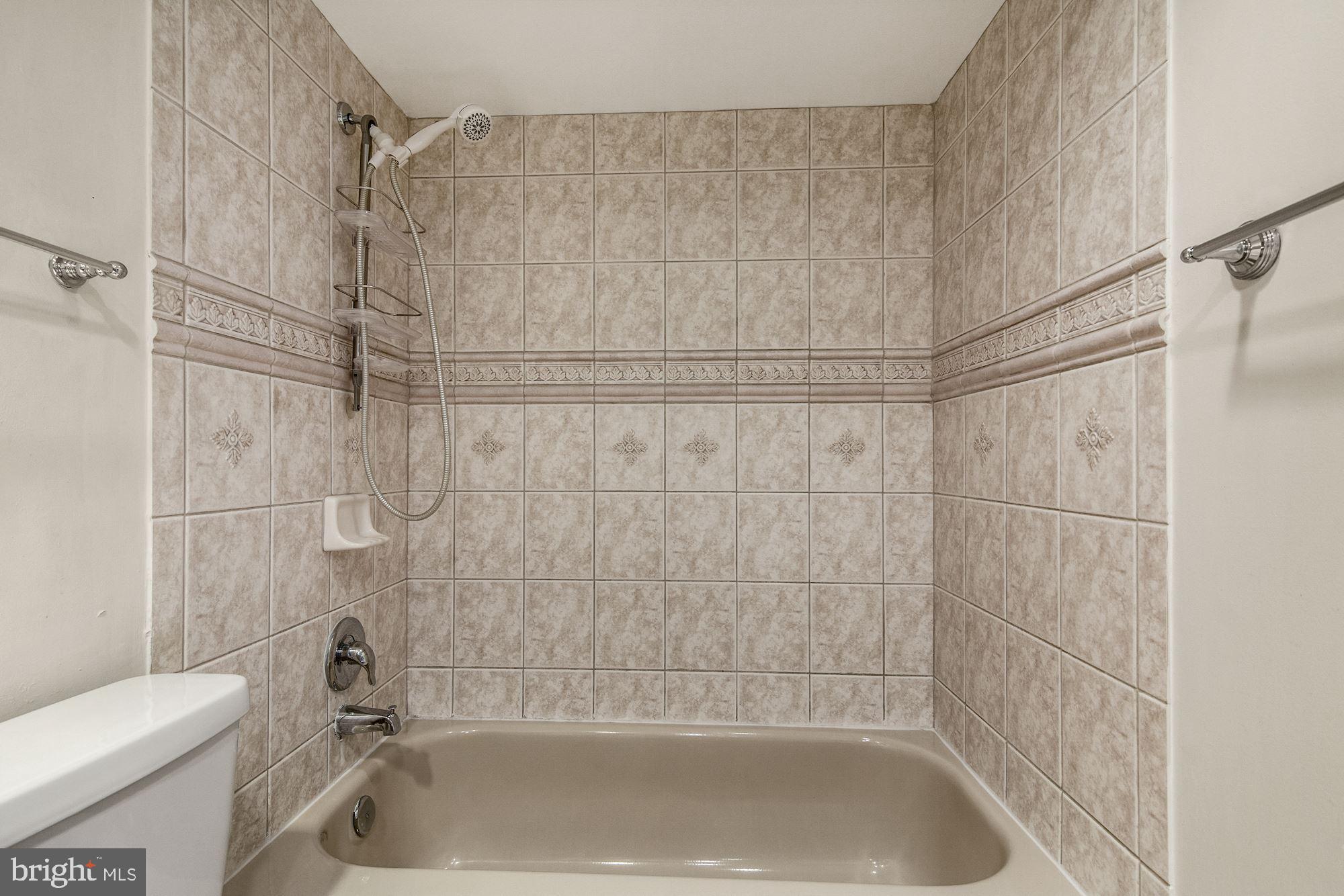 1301 North Courthouse Road, Unit 1505 Arlington, VA 22201 - Photo 12 of 22