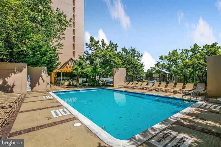 1301 North Courthouse Road, Unit 1505 Arlington, VA 22201 - Photo 15 of 22