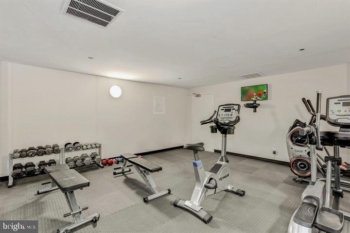 1301 North Courthouse Road, Unit 1505 Arlington, VA 22201 - Photo 17 of 22
