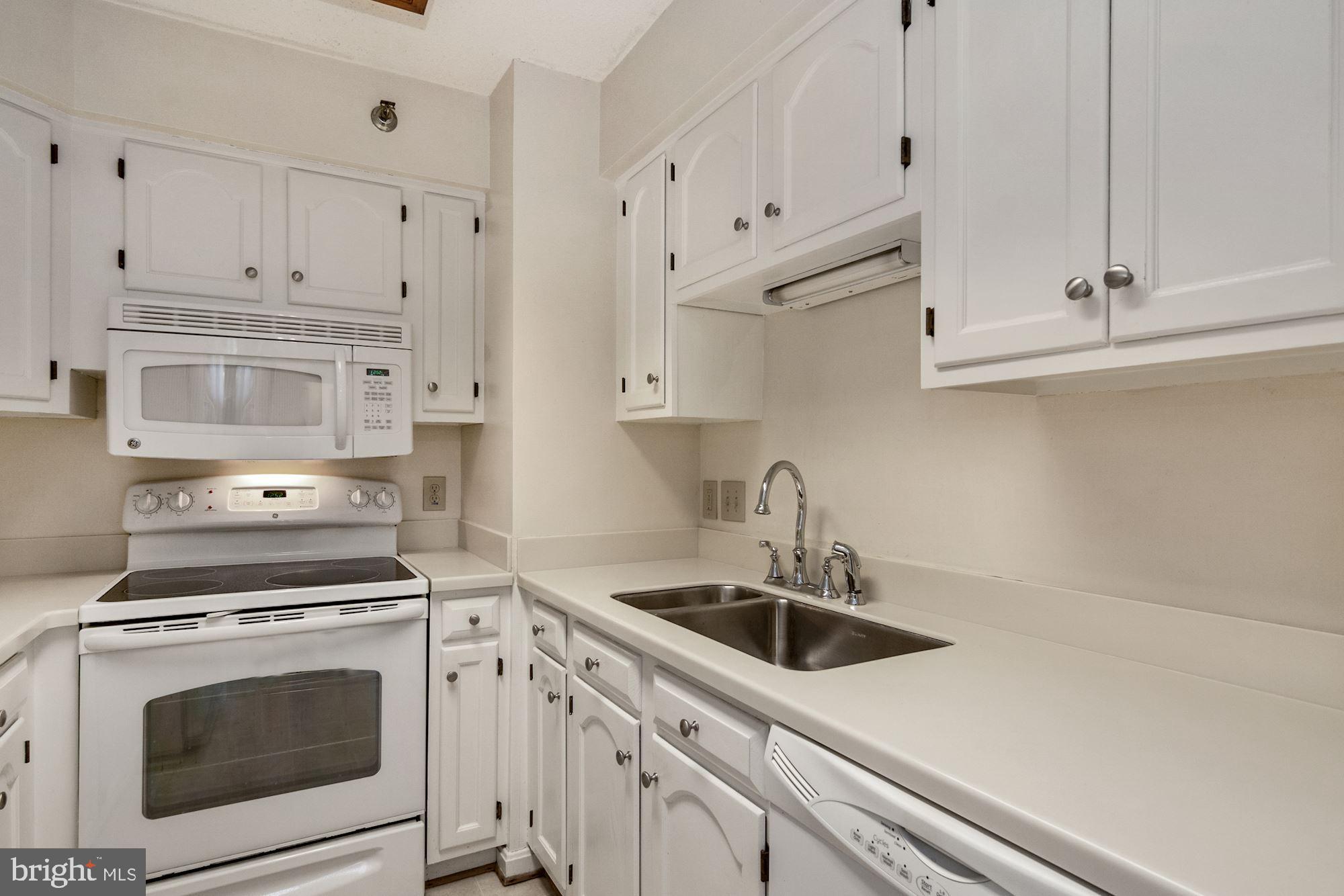 1301 North Courthouse Road, Unit 1505 Arlington, VA 22201 - Photo 6 of 22