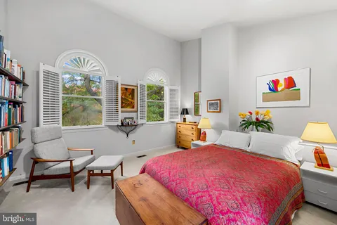 $689,000 | 121 West Lee Street, Baltimore, MD 21201