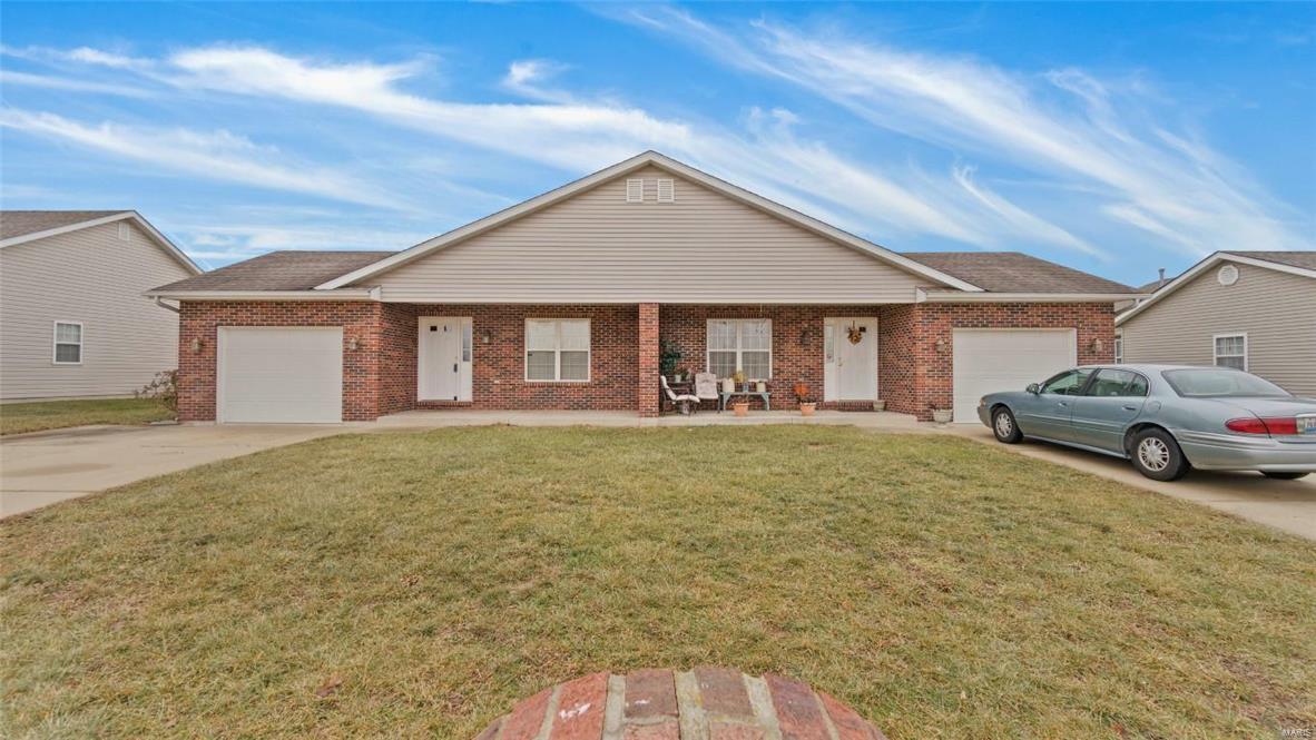 205 Mueller Lane Waterloo, IL 62298 - Photo 1 of 36 Gallery Image 1