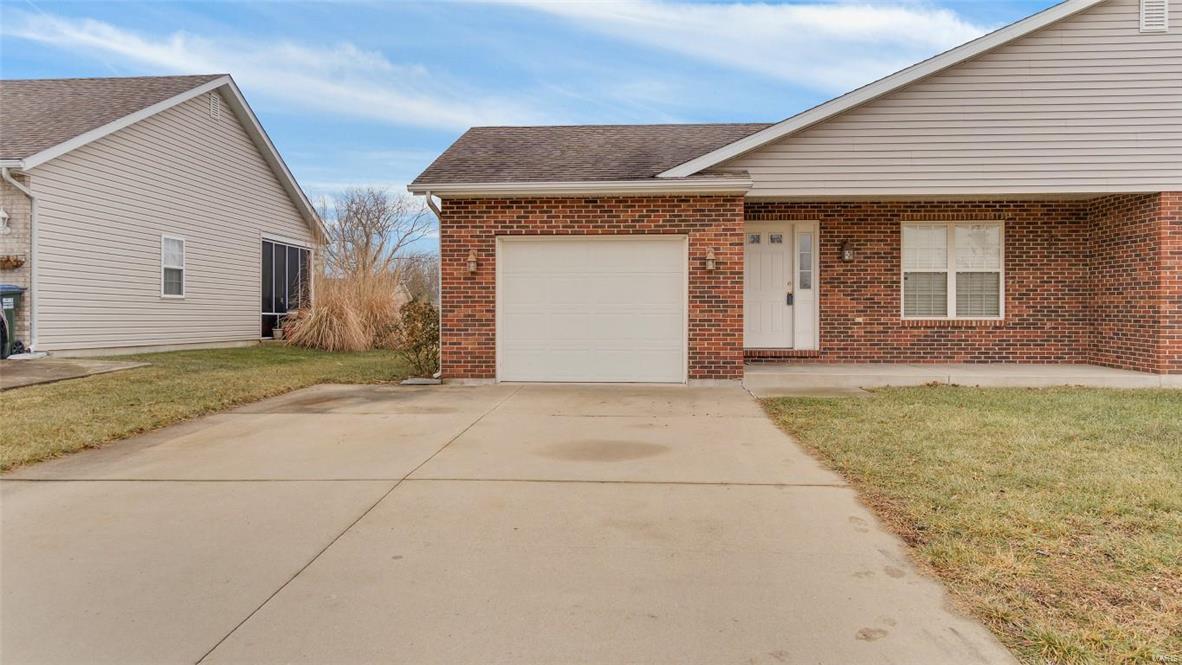 205 Mueller Lane Waterloo, IL 62298 - Photo 30 of 36 Gallery Image 30