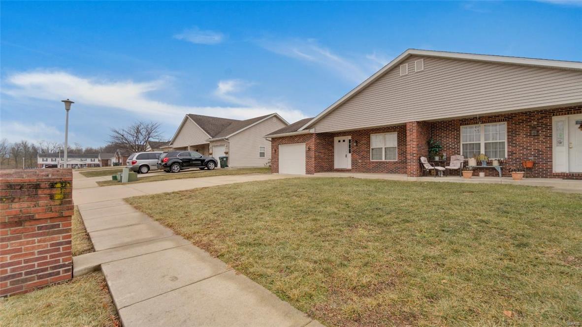 205 Mueller Lane Waterloo, IL 62298 - Photo 34 of 36 Gallery Image 34