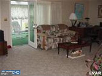 4095 Huckleberry Road Allentown, PA 18104 - Photo 5 of 6 Gallery Image 5