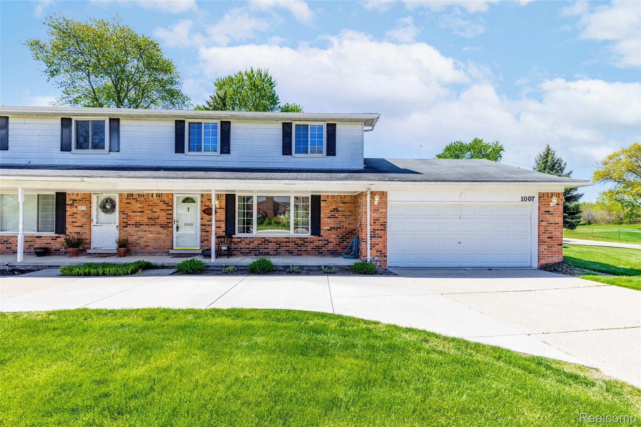 1007 Vernier Road Grosse Pointe, MI 48236 - Photo 7 of 50 1007 Vernier Rd-1 Primary.jpg