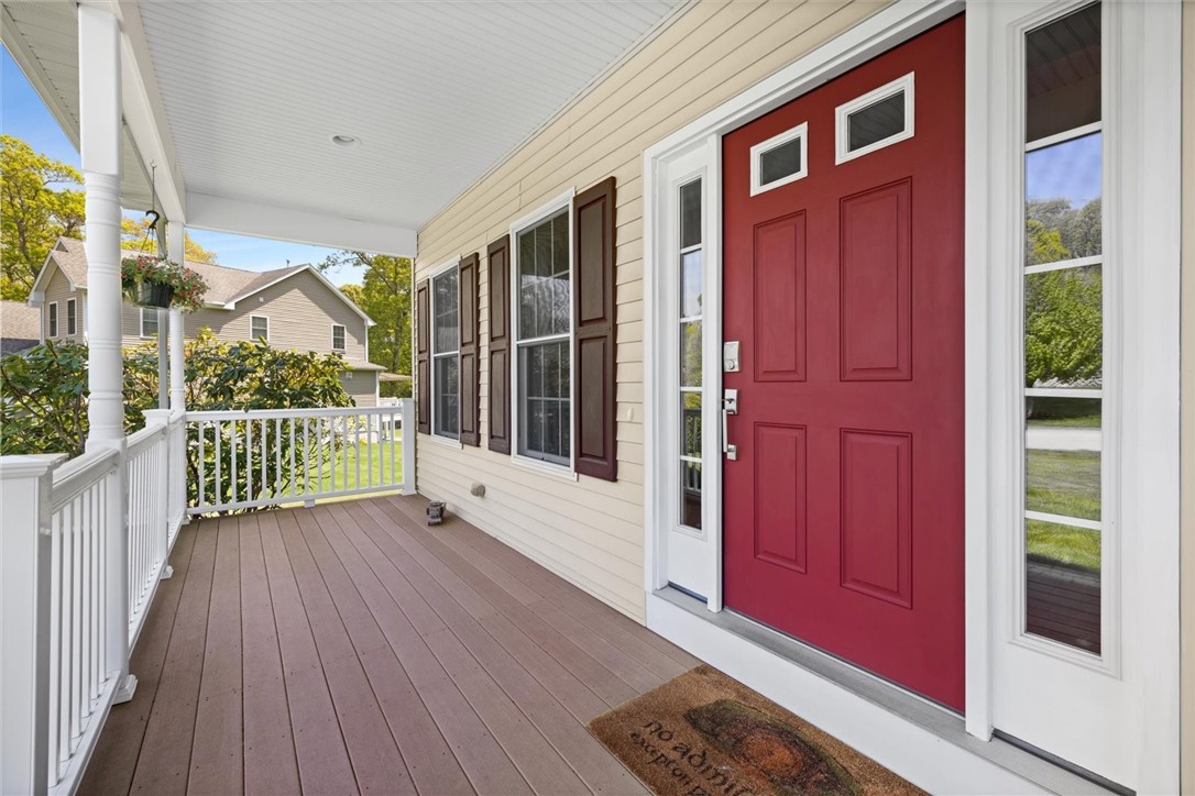 243 Cottrell Road Tiverton, RI 02878 - Photo 6 of 47